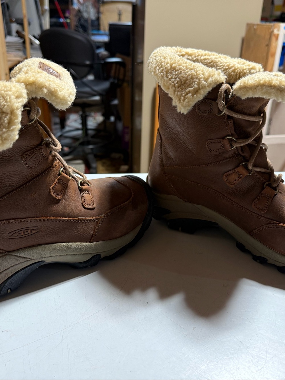 Keen Kids Brown Leather Winter Boots with Cream Sherpa Cuff